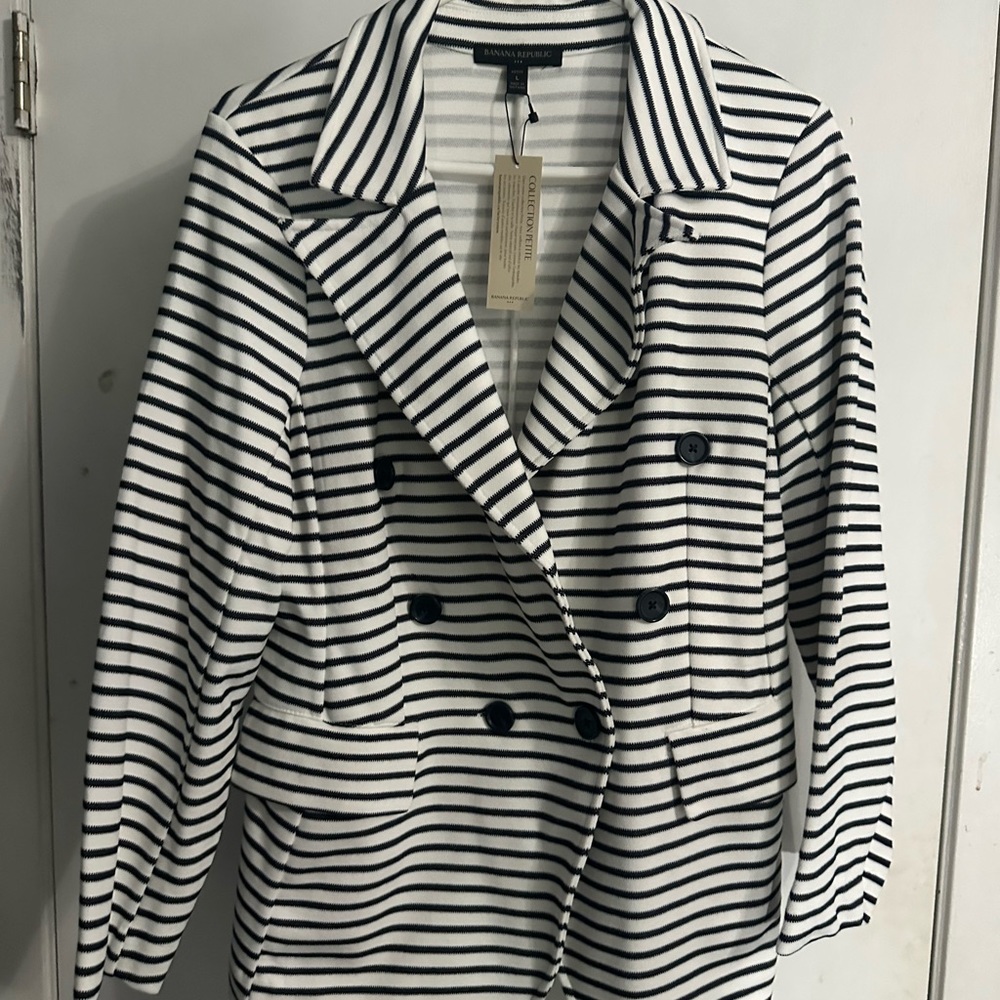 Brand NWT blue and white striped knit stretch blazer.